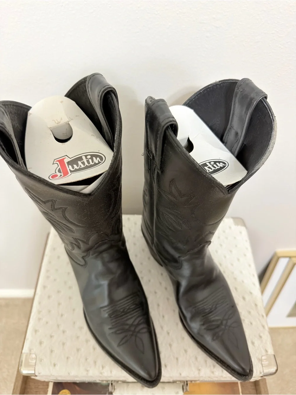 Vintage 1996 Justin Black Leather Cowboy Boots - Picture 2 of 10